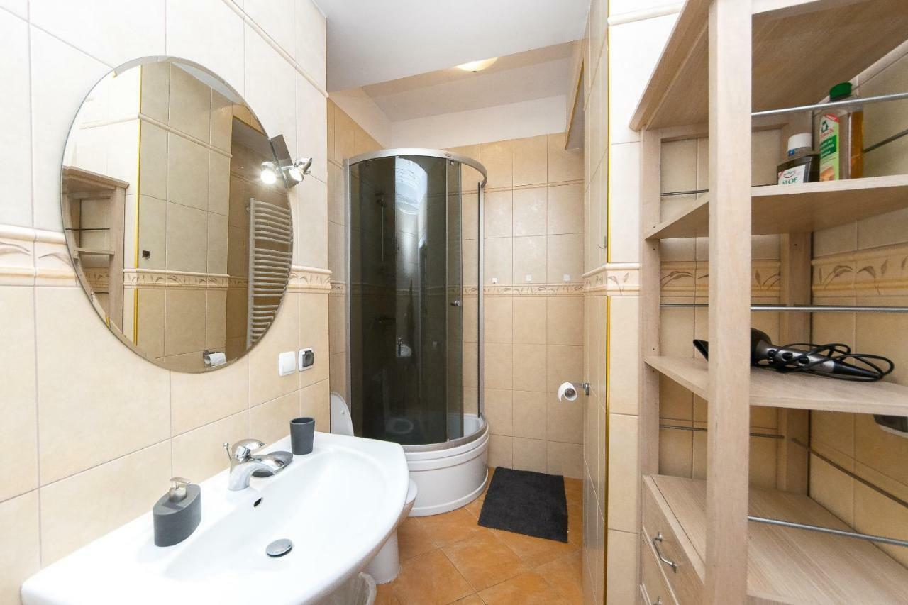 קרקוב Spacious Apartment In Old Town P4You Pl מראה חיצוני תמונה